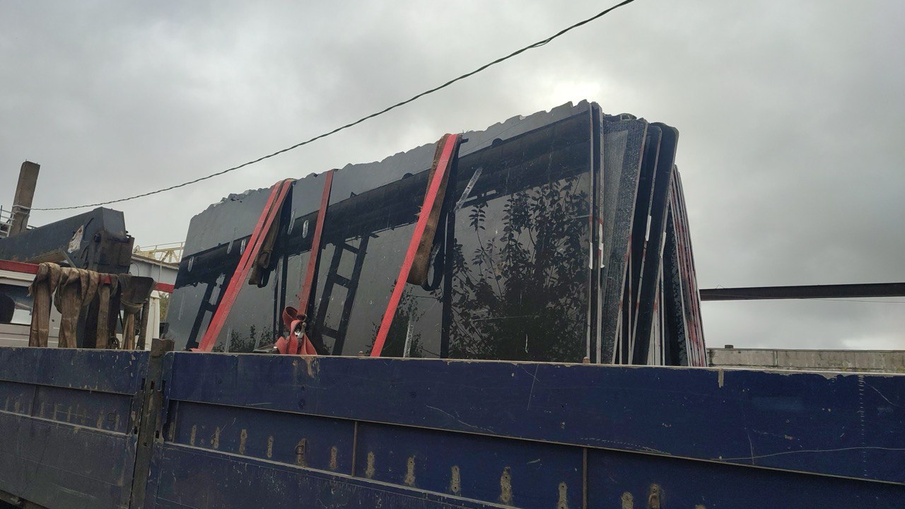 Доставка камня, доставка слебов, доставка мрамора, доставка кварцита